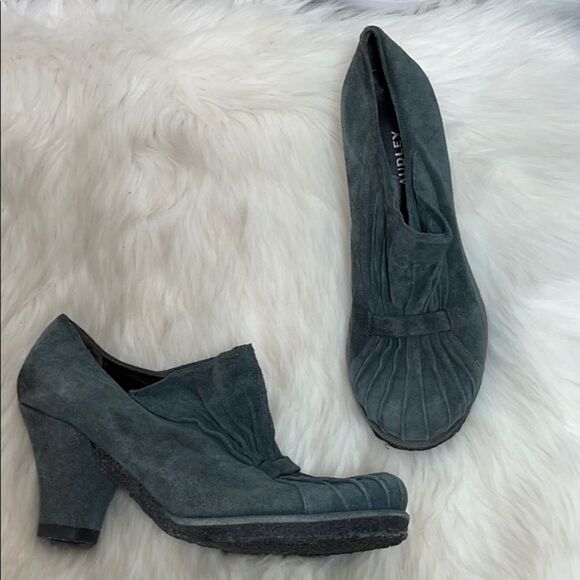 Audley London Blue Suede Ruched Heels Sz 40/9 - Picture 1 of 6